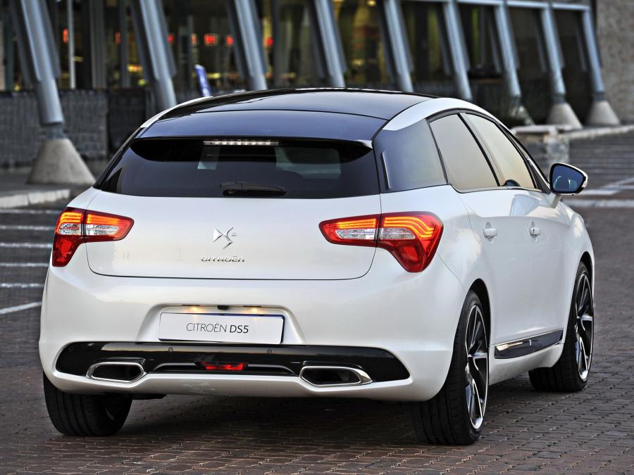  Citroen DS5 2012 года  (ZA) (фото 18 из 26)